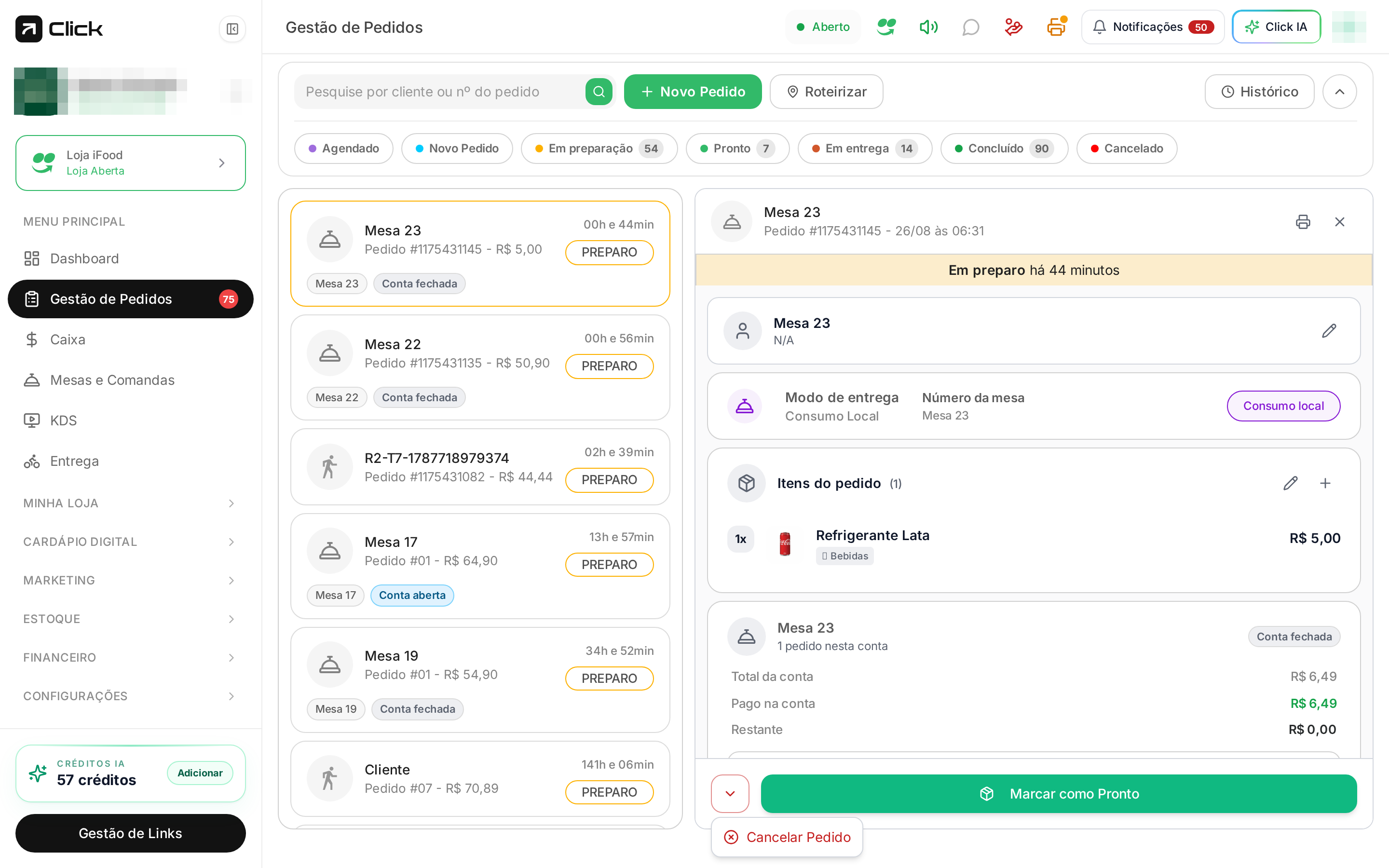 Botão de avançar etapa e menu com a ação de cancelar pedido